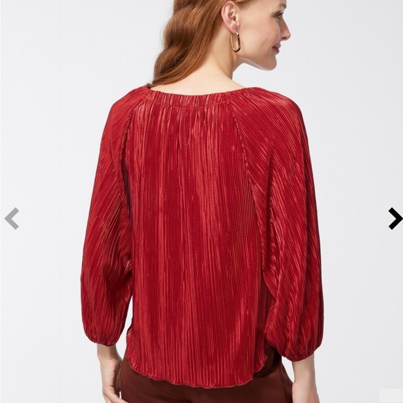 NWOT CHICOS crinkle top size 0 - Picture 2 of 5